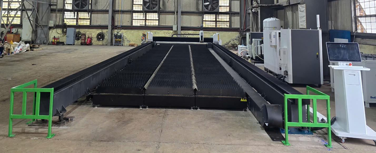 MÁY CẮT CNC FIBER LASER  3.2 x 12.5 M